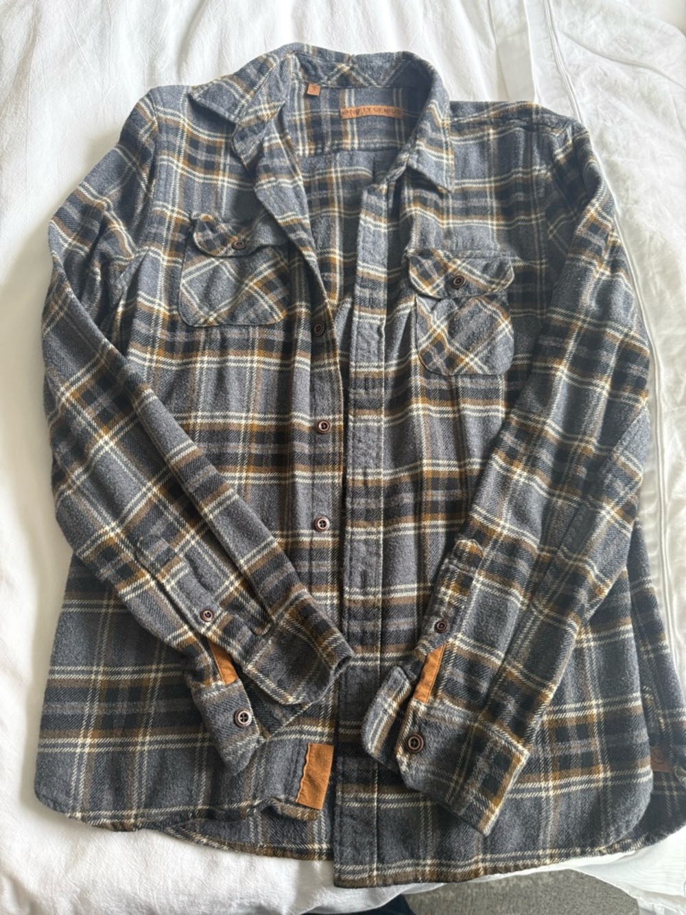 Nifty Genius Button-Down Flannel Shirt in Gray & Brown